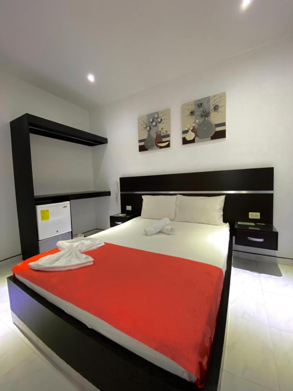 Hotel Suite Royal 멜가르 외부 사진